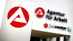 Jobcenter verheizen Fördergeld für Arbeitslose