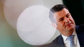 Streit um Rente und Arbeitslosenversicherung eskaliert 