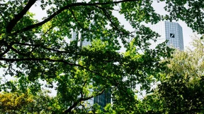 Aktionäre steigern Druck auf Deutsche Bank