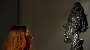 Blaue Blitze, silberne Desaster und ein Luftballonhund