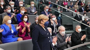 Standing Ovations für Angela Merkel