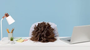 Was das hormonfreie Mittel gegen Hitzewallungen kann