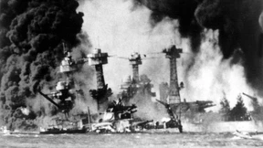 Abe und Obama besuchen Pearl Harbor