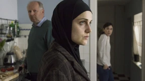 Sie will einem allmächtigen Gott dienen