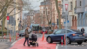 CDU-Kandidat Becker gegen autofreies Frankfurt