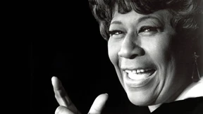 Zum Tanzen zu schüchtern, zum Singen geboren