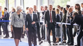 Die Kunst des kritischen Gratulierens