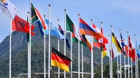 An den Sportstätten sind die Fahnen auf halbmast