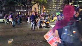 Verletzte und ein Toter bei Demonstrationen in Amerika