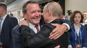 Steuerzahlerbund fordert Ende der Privilegien für Altkanzler Schröder