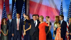 Als könnten die Bilder nicht für sich sprechen