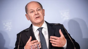 Bundeskanzler Scholz stellt sich den Fragen der Abgeordneten