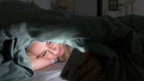 So gewinnen KI-Chatbots das Vertrauen junger Nutzer