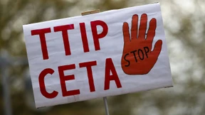 Porzellan zerschlagen