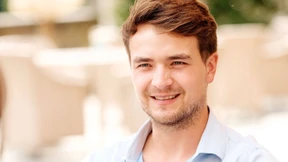 Notfalls im schallgedämmten Kleiderschrank