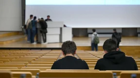 Wenn Künstliche Intelligenzen mit humanen Akteuren konkurrieren