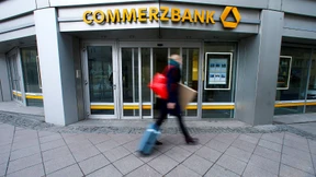 Deutsche Bank stuft die Commerzbank herunter