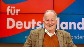 AfD kündigt Strafanzeige gegen Kanzlerin Merkel an