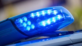 Erwachsene verprügeln 13-Jährigen auf Spielplatz