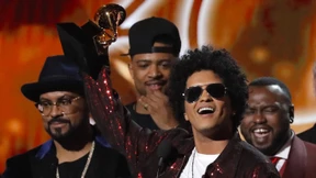 Weiße Rosen und Sechs Mal Mars