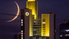 Commerzbank verschärft Regelung zu Negativzinsen für Privatkunden