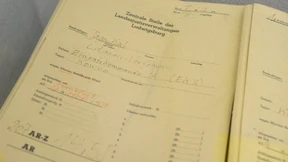 NS-Fahndungsstelle strebt Verfahren gegen 30 KZ-Aufseher an