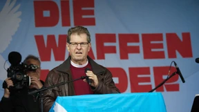 Fragwürdige Kontakte nach Russland