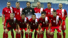 Mehr Gigant gegen Zwerg geht nicht