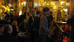 Das Bier fließt und fließt und fließt