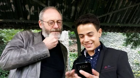 „Game of Thrones“-Star besucht jungen Syrer 