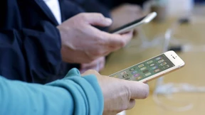 Apples Siri sucht bald wieder mit Google