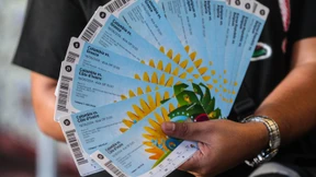 Die Kräfte des Marktes helfen den Fans