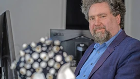 Forscher aus Cottbus lässt Künstliche Intelligenz von Gehirnaktivität des Menschen lernen