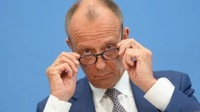 Der Kanzler wagt sich nicht aus der Deckung