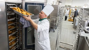 Fair gefangener Fisch und Gans vom Bauernhof