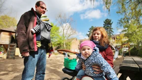 Viel Stress für junge Eltern