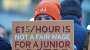 Britische Assistenzärzte starten Rekordstreik