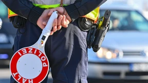 Toter unter eingeschleusten Flüchtlingen entdeckt