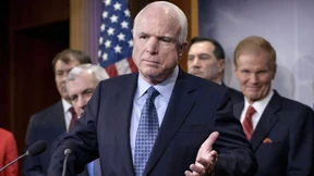 McCain kritisiert Merkels „Appeasement-Politik“