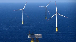 Grüne wollen mehr Strom aus Wind und Sonne