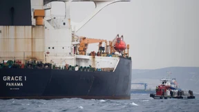 Offiziere des festgesetzten Supertankers gegen Kaution freigelassen