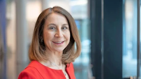 Helaba-Chefvolkswirtin liegt bei Dax-Prognosen vorn