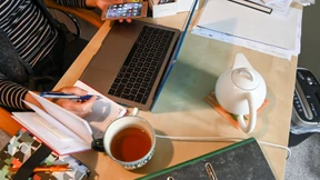 Frauen verlieren mehr Arbeitszeit