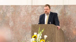 Das Doppelspiel der Neuigkeiten