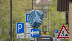 Eine Stadt tritt auf die Bremse