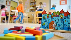 Für Kinder unter drei fehlen fast 300.000 Betreuungsplätze