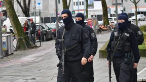 Razzien gegen mutmaßliche Schleuser-Bande