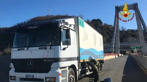 Letzter Lastwagen rollt von Unglücks-Brücke