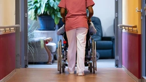 Private Pflegeanbieter mahnen