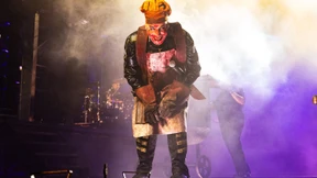 Eine Peniskanone für die Zugabe